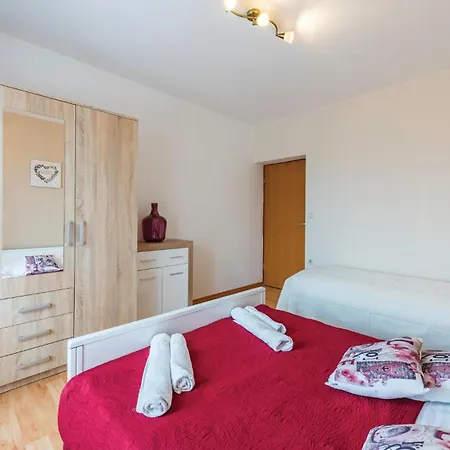 Gorgeous In With Kitchen Vakantiehuis