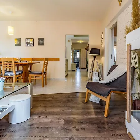 Gorgeous In With Kitchen *