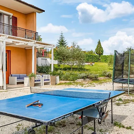 Holiday home Gorgeous In With Kitchen *