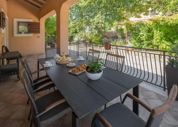 Prázdninový dům Lovely In