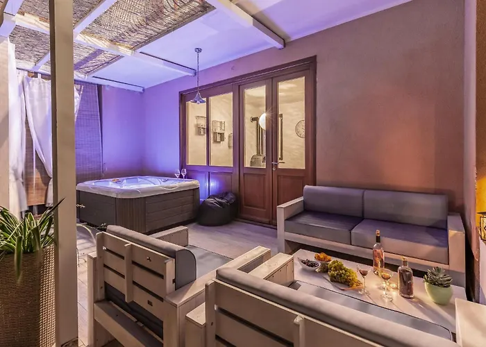 Prázdninový dům Lovely In Tinjan